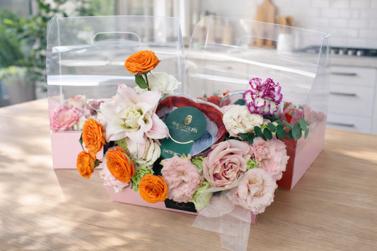 Petals & Dates Deluxe